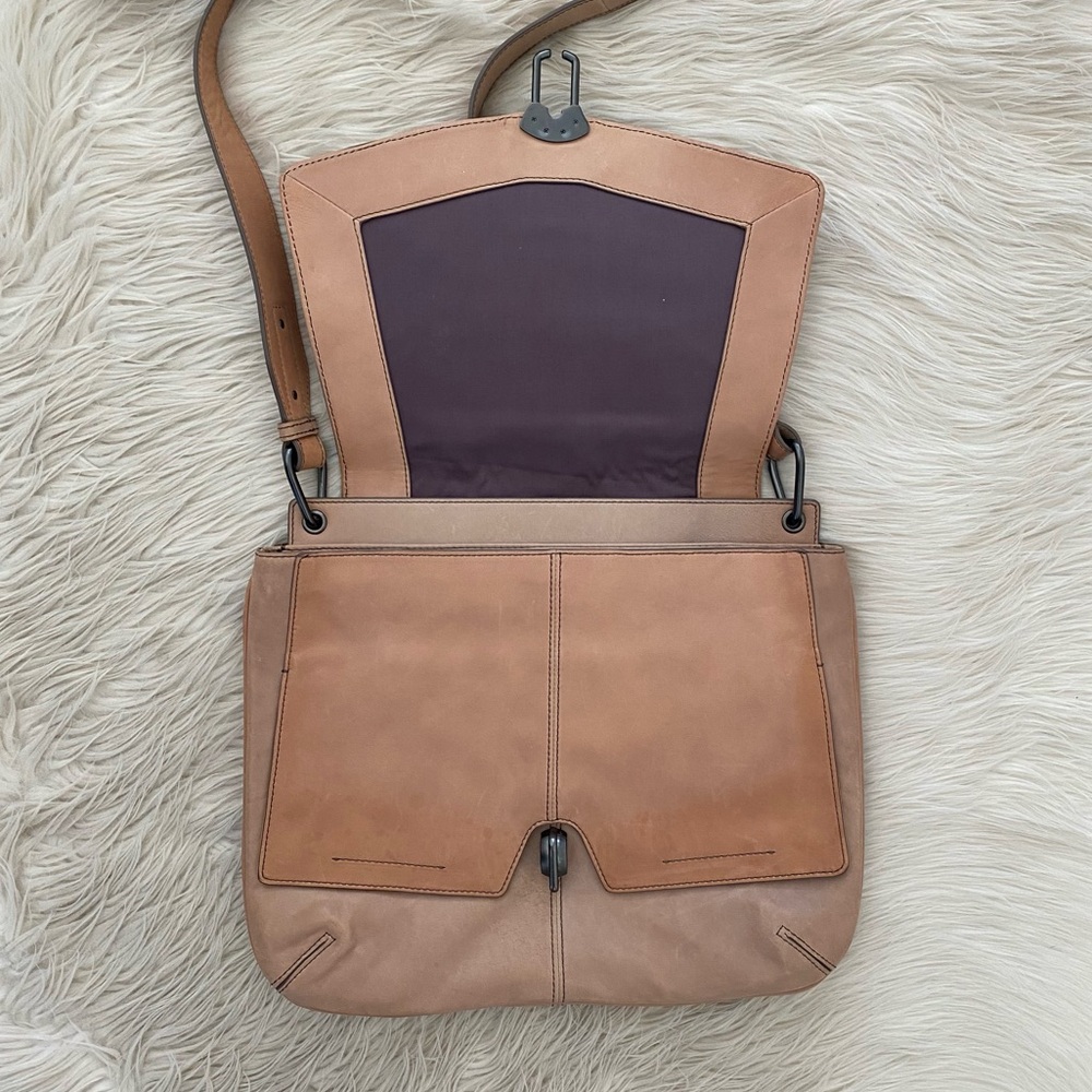 Kooba Tan Two Tone Leather Crossbody Saddle Bag Messenger Tote Large Purse - Picture 6 of 16